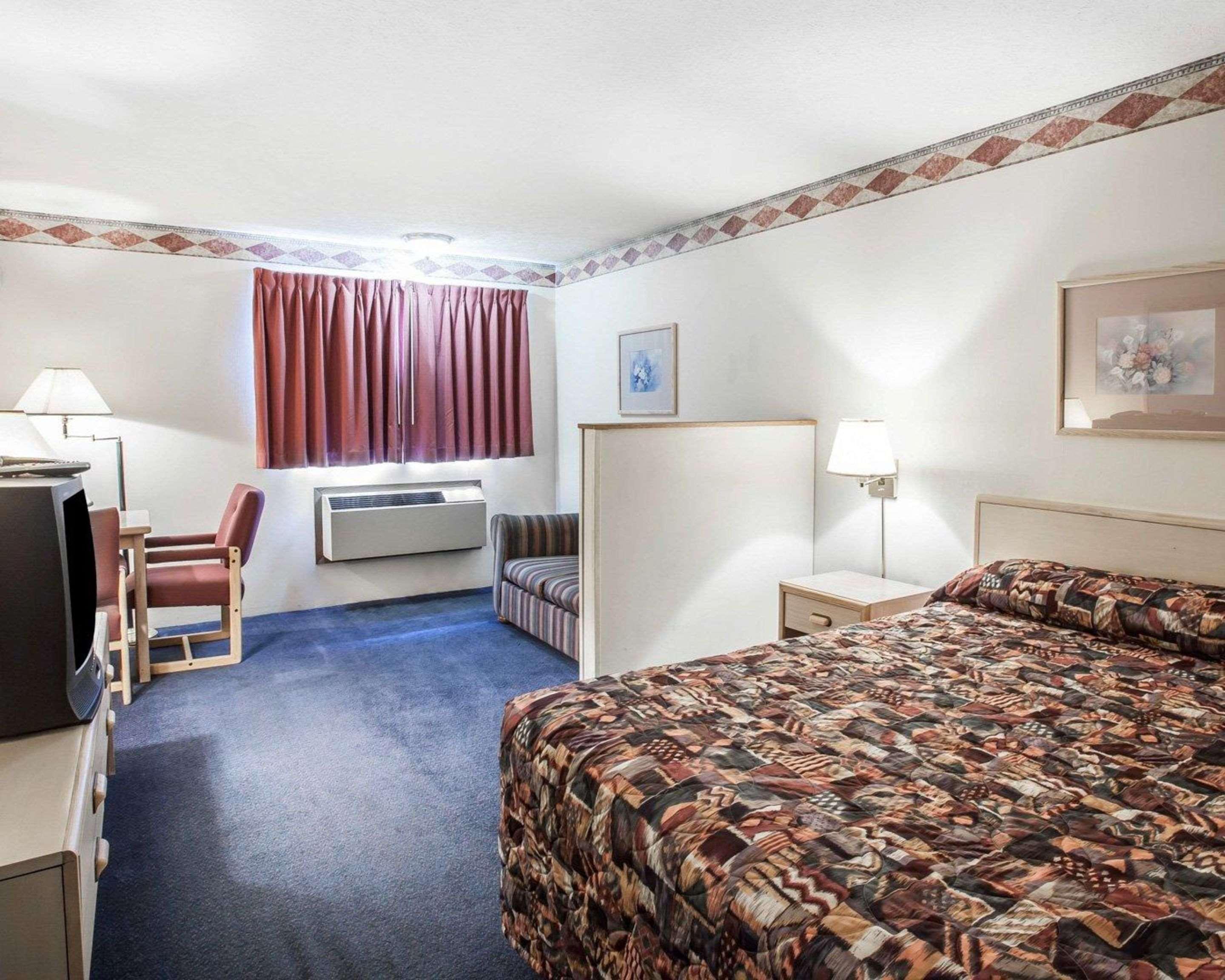 Rodeway Inn & Suites Spokane Valley Buitenkant foto