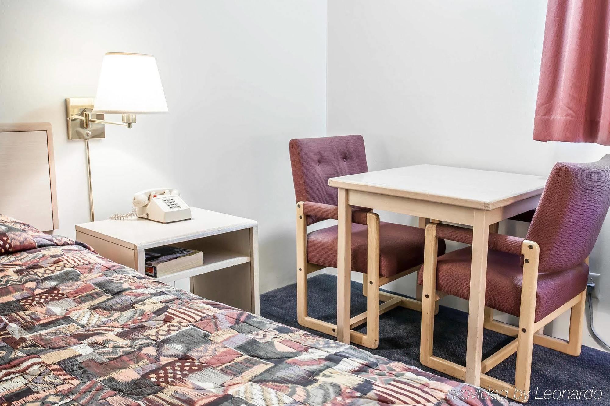 Rodeway Inn & Suites Spokane Valley Buitenkant foto