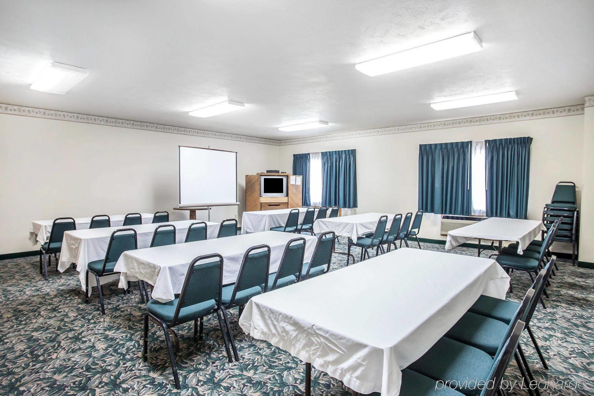 Rodeway Inn & Suites Spokane Valley Buitenkant foto